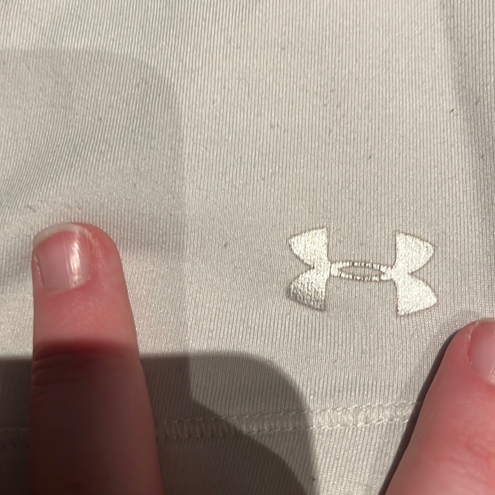Workout top - Picture 2 of 4